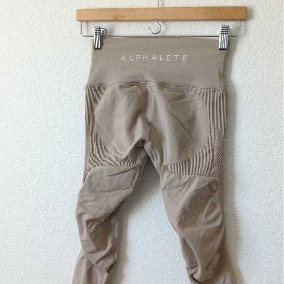 Alphalete Athletics Aero Leggings Taupe Tan Women's Small Stretch Pants Gym - Picture 7 of 8